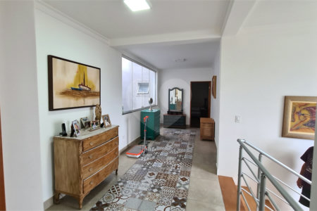 Sobrado à venda com 4 quartos, sendo 2 suítes, em Santa Teresinha, São Paulo, SP