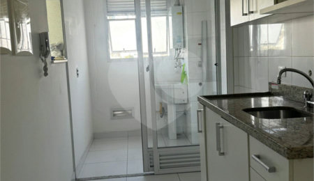 Apartamento para alugar com 3 quartos, sendo 1 suíte, em Parque Reboucas, São Paulo, SP