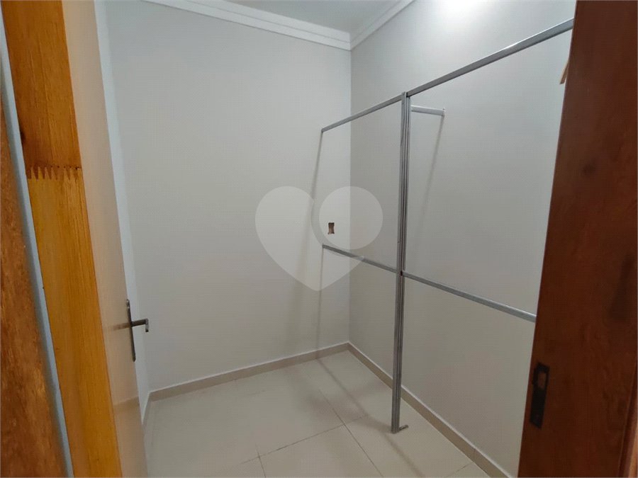 Casa para alugar com 3 quartos, sendo 1 suíte,  em Jardim Itália, Itapetininga, SP
