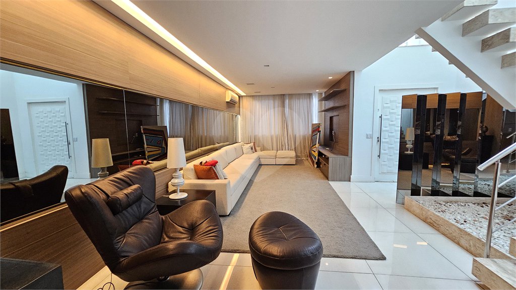 Casa à venda com 3 suítes no condomínio Golden Village., Rio de Janeiro - RJ