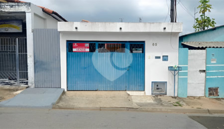 Casa à venda com 4 quartos, sendo 1 suíte,  em Vila Arruda, Itapetininga, SP