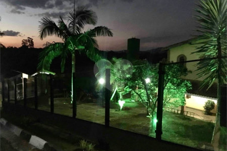 Casa à venda com 3 quartos, sendo 1 suíte,  no condomínio Vista Alegre, Bom Jesus dos Perdões - SP