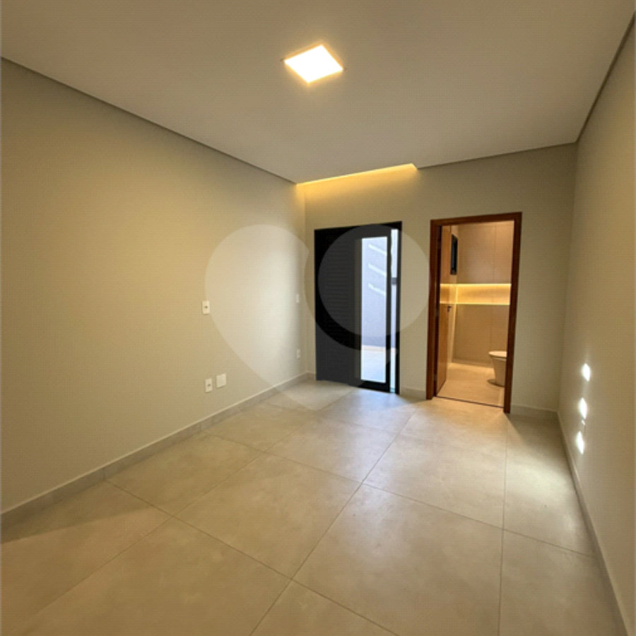 Casa à venda com 3 quartos, sendo 1 suíte, em Jardim Bom Sucesso, Indaiatuba, SP