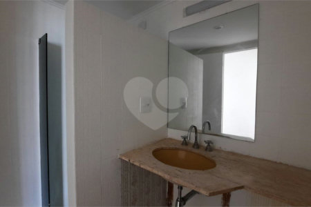 Apartamento à venda com 3 quartos, sendo 1 suíte, em Santa Cecília, São Paulo, SP