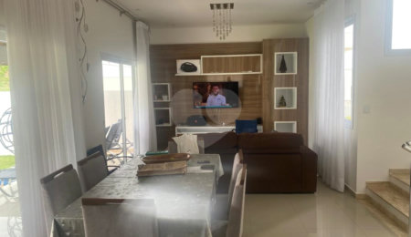 Casa à venda com 3 suítes no condomínio Santa Isabel I, Louveira - SP