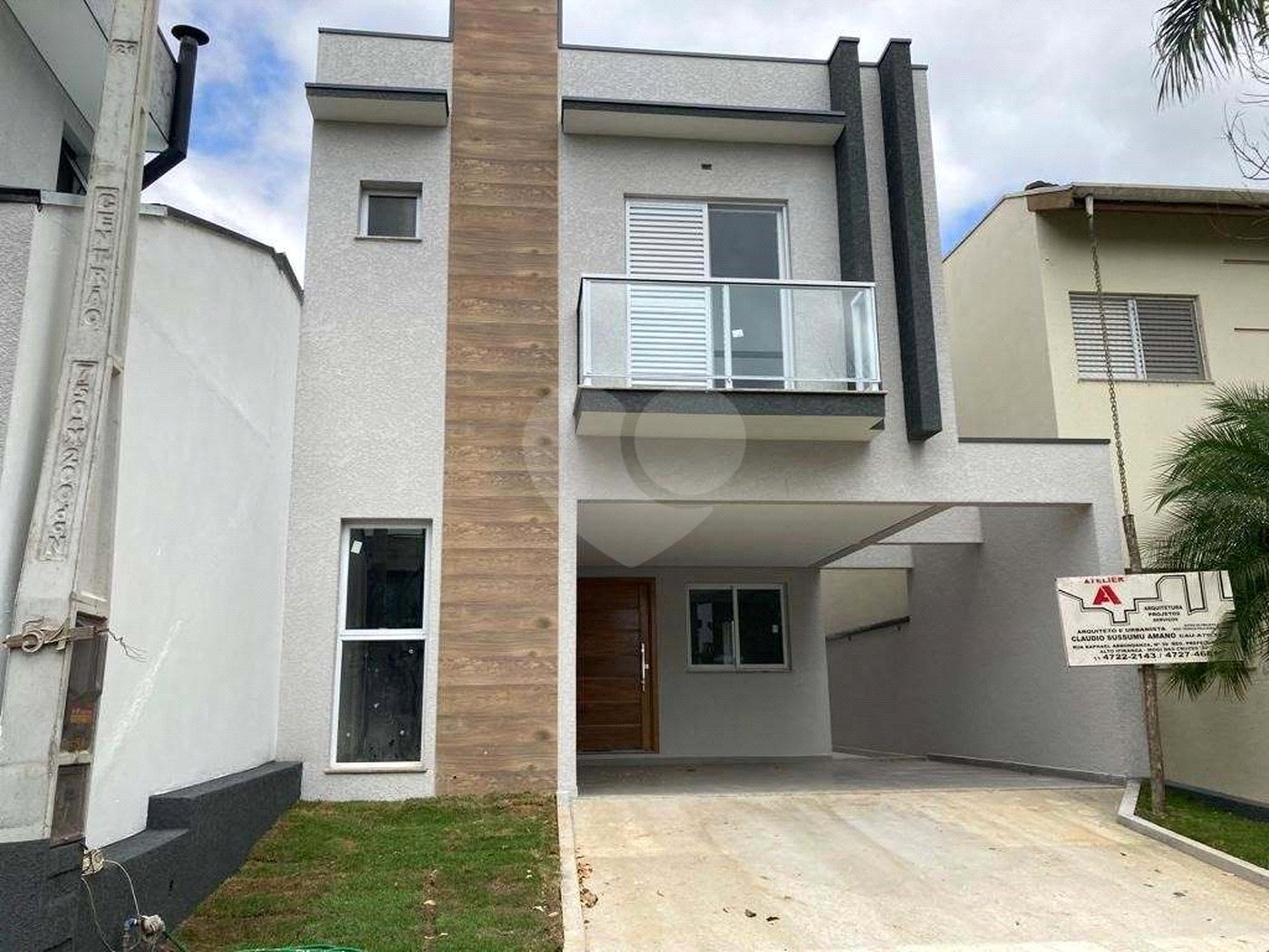 Sobrado à venda com 3 quartos, sendo 1 suíte,  em Parque das Figueiras, Mogi das Cruzes, SP