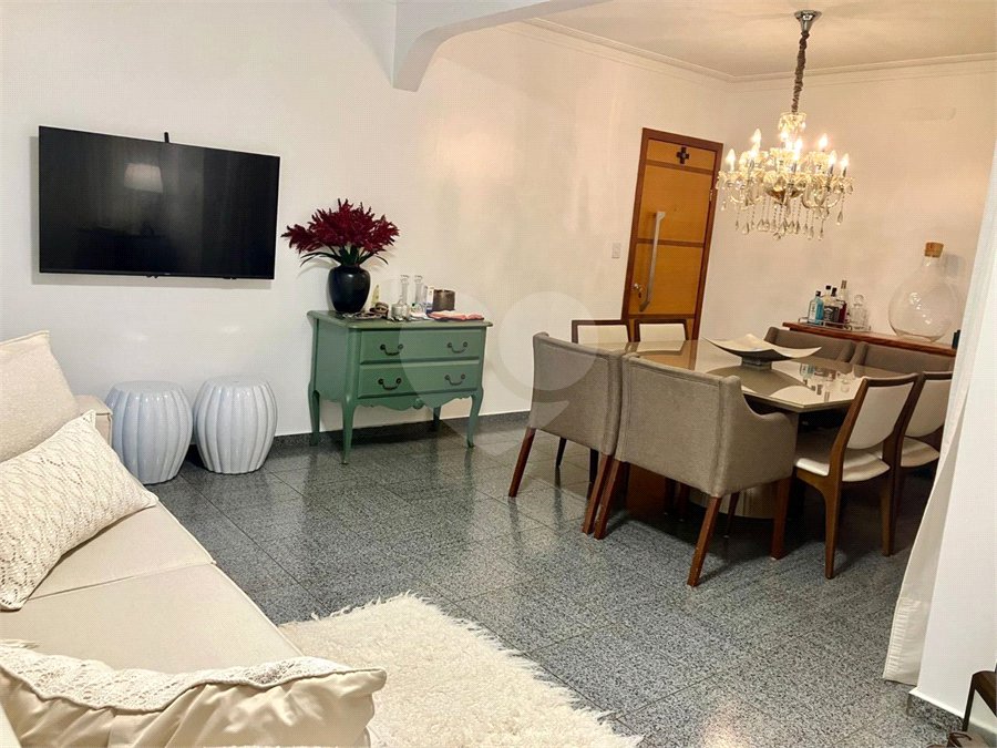 Casa à venda com 3 quartos, sendo 1 suíte, no condomínio Residencial Macaúba, Rondonópolis - MT