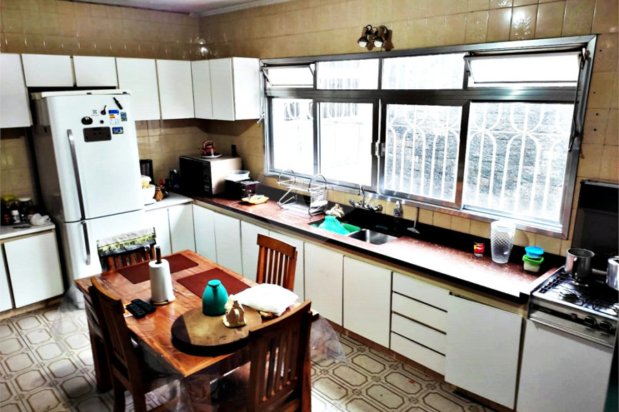 Sobrado à venda com 5 quartos, sendo 2 suítes, em Vila Nova Cachoeirinha, São Paulo, SP