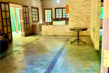 Chácara à venda com 3 quartos, sendo 1 suíte, no Centro (canguera), São Roque, SP