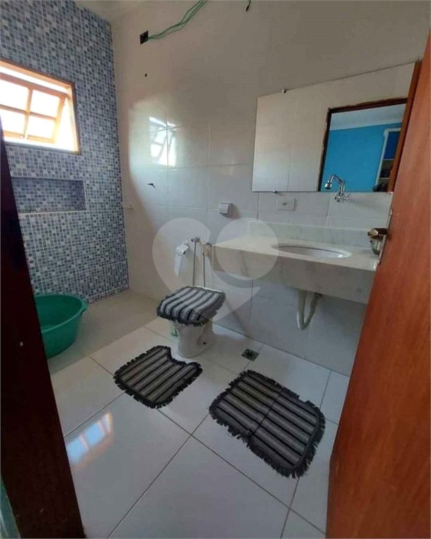 Casa à venda com 4 quartos, sendo 3 suítes,  no Centro, Bom Jesus dos Perdões, SP