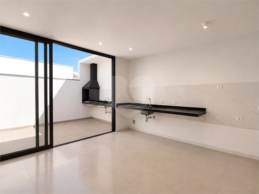 Casa à venda com 3 suítes no condomínio Campos do Conde I e II, Sorocaba - SP
