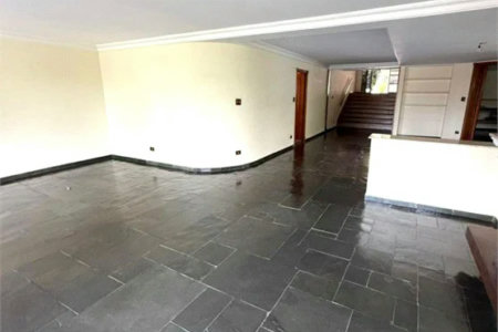 Casa à venda com 5 quartos, sendo 3 suítes,  em Jardim Leonor, São Paulo, SP