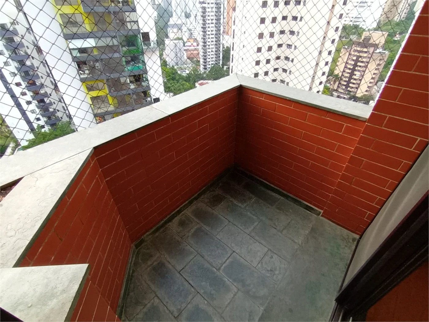 Apartamento à venda com 3 quartos, sendo 1 suíte, em Vila Andrade, São Paulo, SP