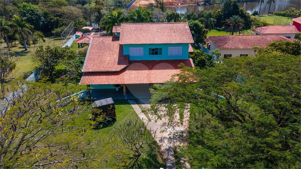 Chácara à venda com 7 quartos, sendo 3 suítes, em Recanto dos Bandeirantes, Porto Feliz, SP