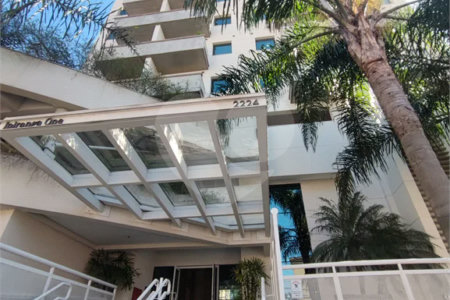 Excelente conjunto comercial para locação com 38 m², 2 salas com varanda e 1 vaga no Ipiranga!