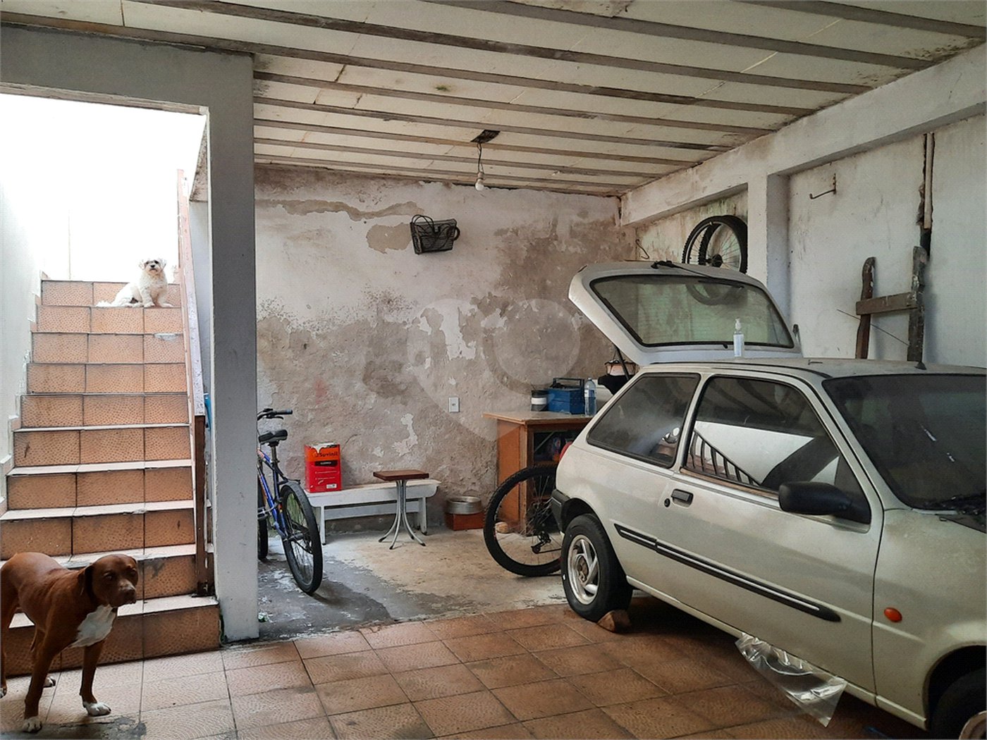 Sobrado à venda com 3 quartos, sendo 1 suíte,  em Vila Suissa, Mogi das Cruzes, SP