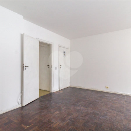 Apartamento à venda com 3 quartos, sendo 1 suíte, em Cerqueira César, São Paulo, SP