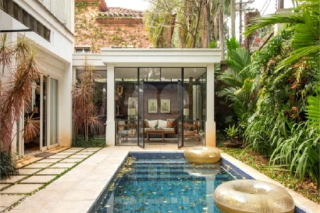 Casa à venda com 4 suítes no condomínio Outeiro, São Paulo - SP