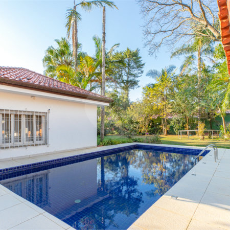 Casa Térrea à venda com 5 quartos, sendo 3 suítes, em Jardim Marajoara, São Paulo, SP