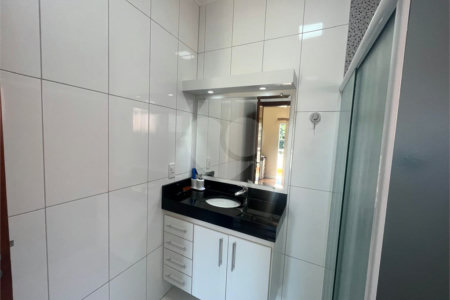 Casa à venda com 3 suítes no condomínio Lago da Serra, Araçoiaba da Serra - SP