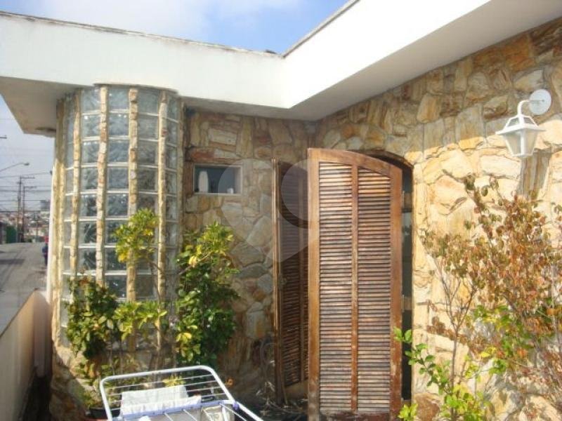 Sobrado à venda com 3 quartos, sendo 2 suítes,  em Vila Gustavo, São Paulo, SP