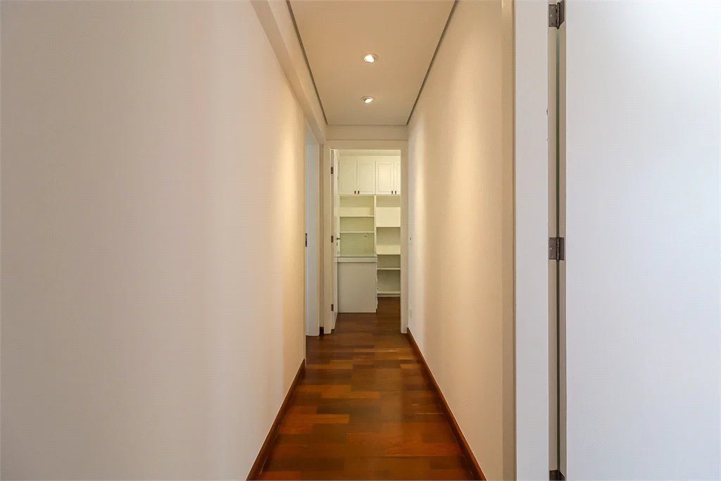 Apartamento à venda com 3 suítes em Cidade Monções, São Paulo, SP