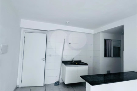 Apartamento para alugar com 1 quarto em Jardim Vila Galvão, Guarulhos, SP