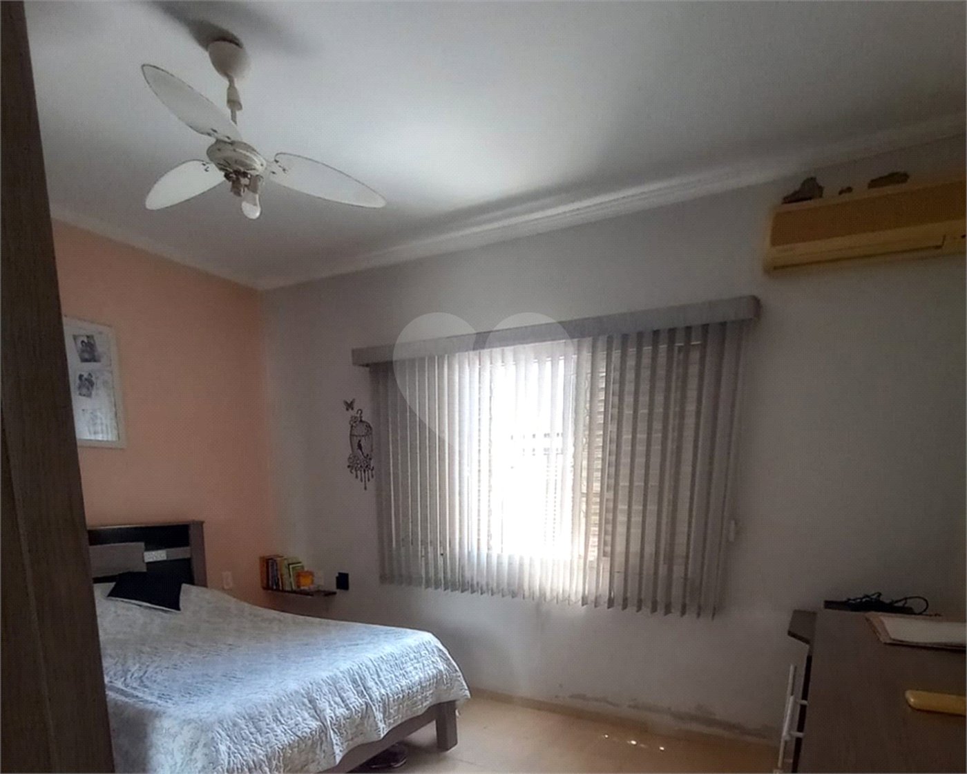 Casa à venda com 2 quartos, sendo 1 suíte, em Residencial Vasques Martins, Votorantim, SP