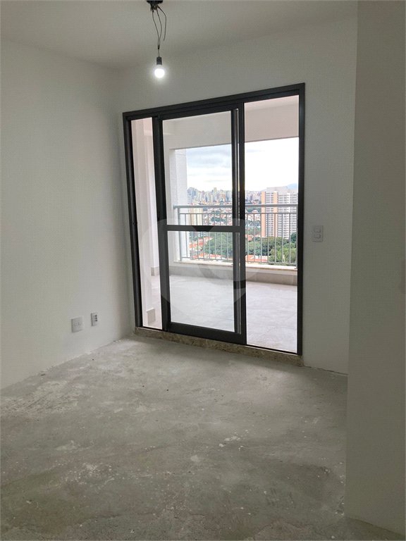 Apartamento à venda com 2 quartos, sendo 1 suíte,  em Vila Dom Pedro I, São Paulo, SP