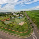 Casa à venda com 3 quartos, sendo 2 suítes,  no condomínio Alphaville Dom Pedro Iii, Campinas - SP