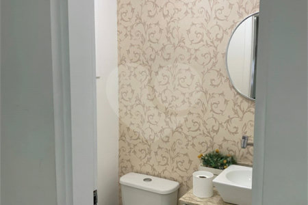 Sobrado à venda com 3 quartos, sendo 1 suíte, em Residencial Novo Horizonte I, Mogi das Cruzes, SP