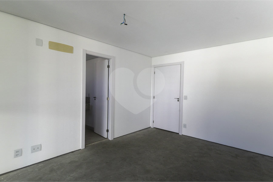 Apartamento à venda com 4 quartos, sendo 3 suítes, em Perdizes, São Paulo, SP