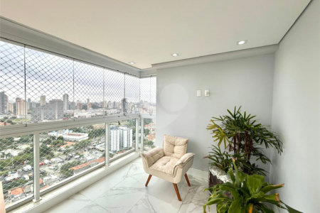 Apartamento à venda com 3 suítes em Vila Regente Feijó, São Paulo, SP