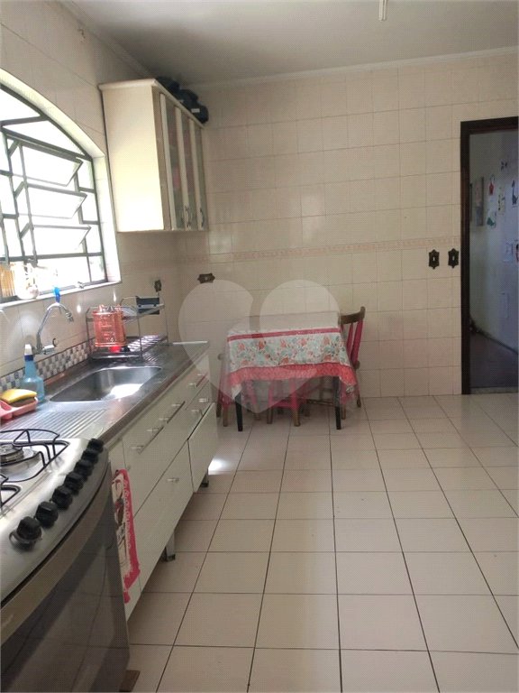 Sobrado à venda com 3 quartos, sendo 1 suíte,  em Vila Romero, São Paulo, SP