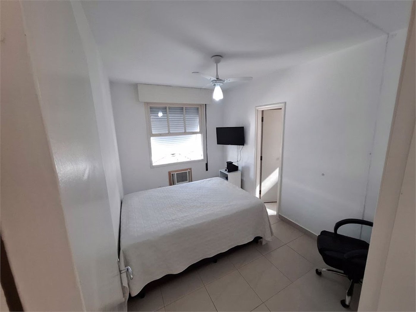 Apartamento com 2 dormitórios à venda, 102 m² por R$ 658.000,00 - Ponta da Praia - Santos/SP
