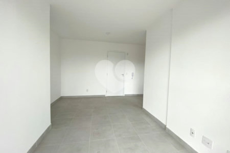 Apartamento à venda com 3 quartos, sendo 1 suíte,  em Parada Inglesa, São Paulo, SP