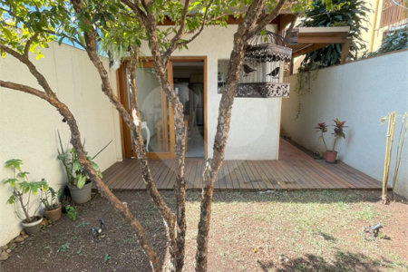 Casa à venda com 3 suítes em Santo Amaro, São Paulo, SP