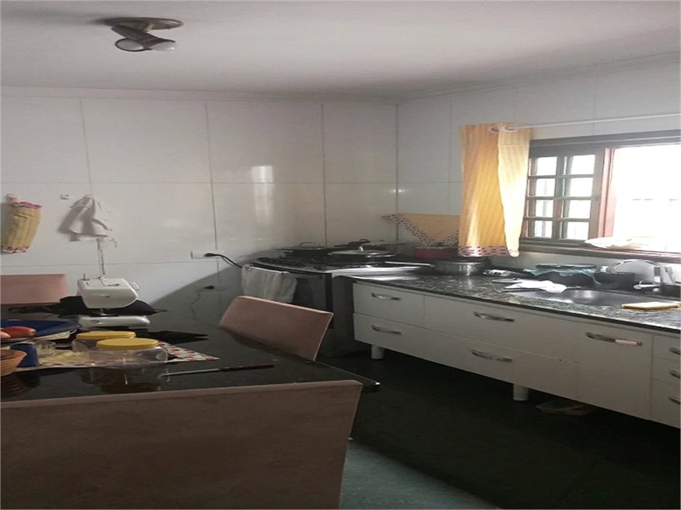 Casa à venda com 3 quartos, sendo 1 suíte,  em Lapa de Baixo, São Paulo, SP