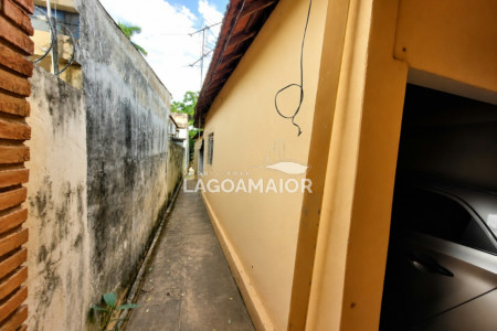 Casa à venda com 3 quartos no Centro, Três Lagoas, MS