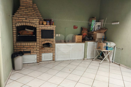 Sobrado à venda com 3 suítes em Vila Paulicéia, São Paulo, SP
