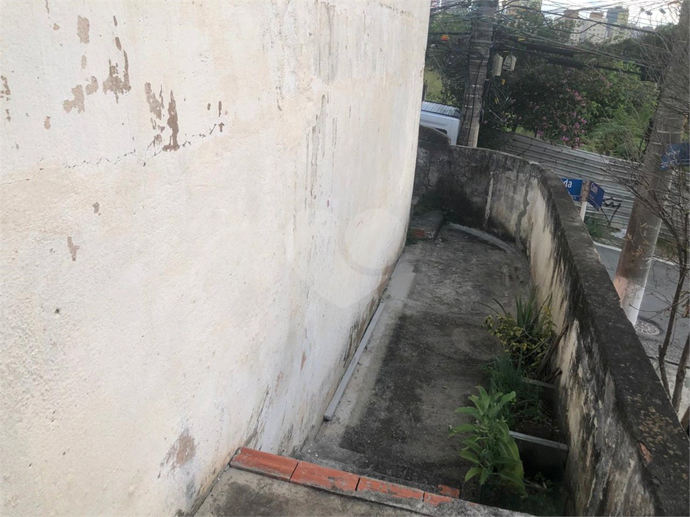 Casa Térrea à venda com 6 quartos, sendo 2 suítes, em Vila Mazzei, São Paulo, SP