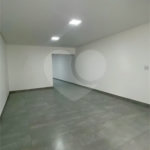 Sobrado com 3 andares, 350 m², 6 quartos, 2 suítes e 5 vagas para locação no Jardim Anália Franco!