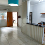 Casa Térrea com 2 dormitórios, sendo 1 suíte.