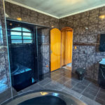 Sobrado à venda com 3 quartos, sendo 1 suíte, em Cidade Líder, São Paulo, SP