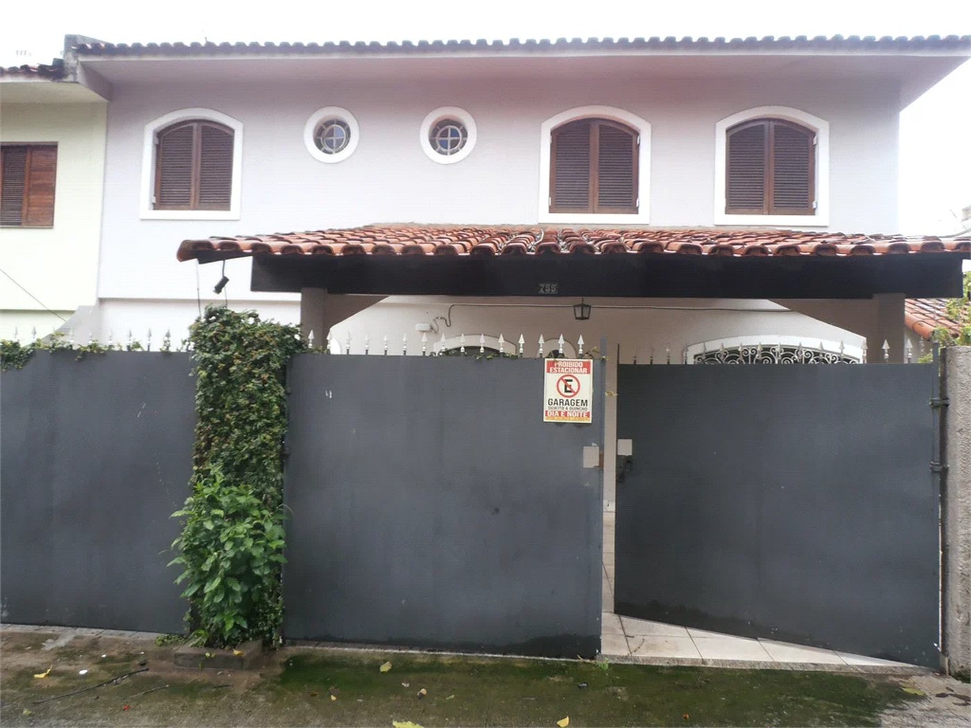 Sobrado à venda ou para alugar com 4 quartos, sendo 1 suíte,  em Vila Butantã, São Paulo, SP
