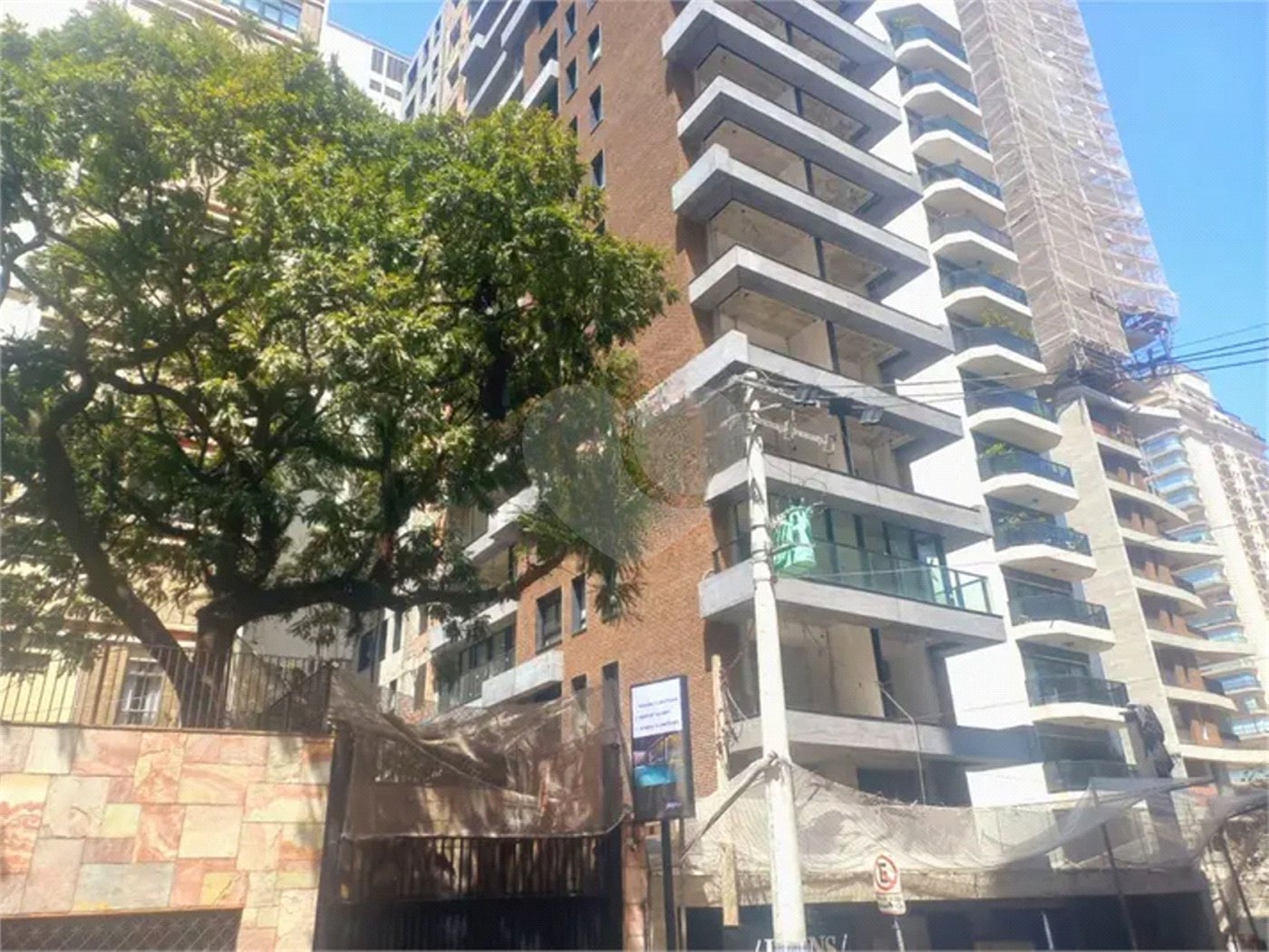 Casa à venda com 1 suíte em Cerqueira César, São Paulo, SP