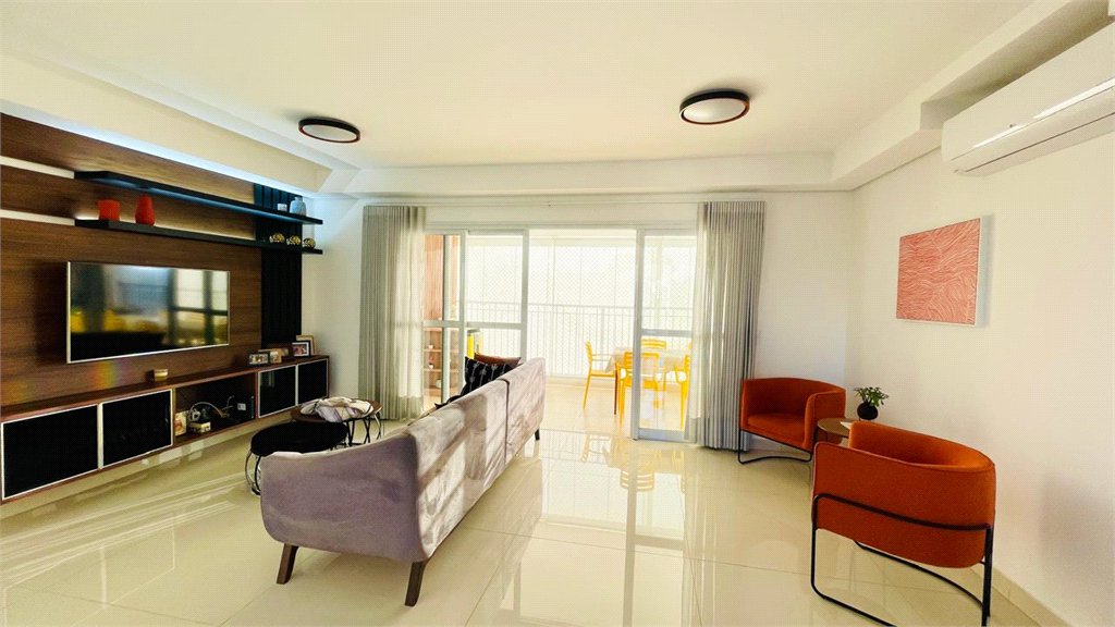 Apartamento à venda com 4 quartos, sendo 2 suítes, em Jardim América, Sorocaba, SP