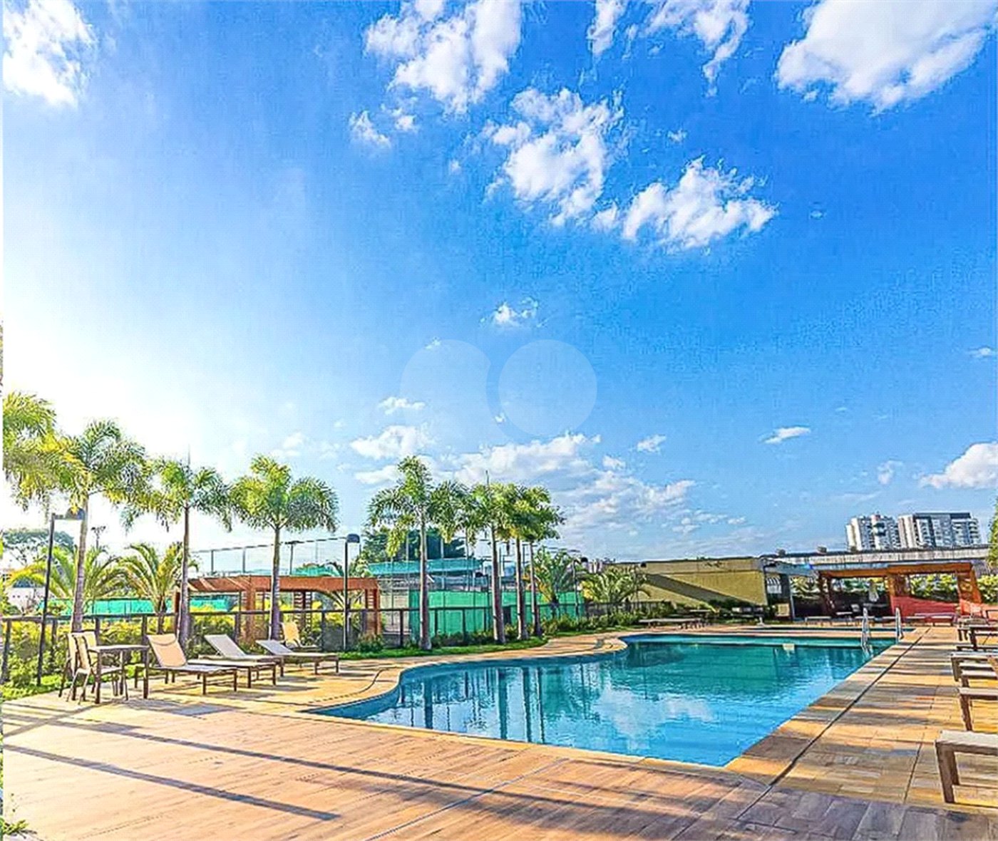 Apartamento à venda com 3 quartos, sendo 1 suíte, em Vila Anastácio, São Paulo, SP