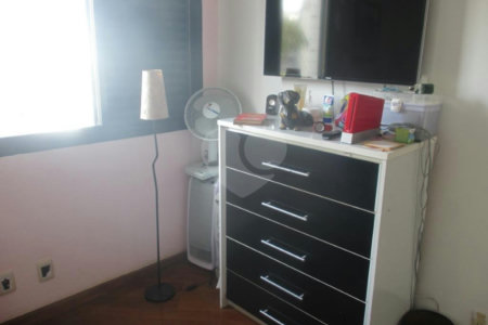 Apartamento à venda com 3 quartos, sendo 1 suíte, em Real Parque, São Paulo, SP