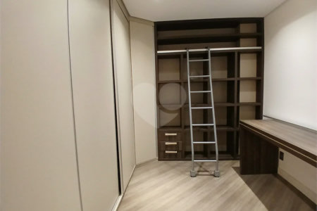 Apartamento à venda com 3 suítes em Santa Teresinha, São Paulo, SP